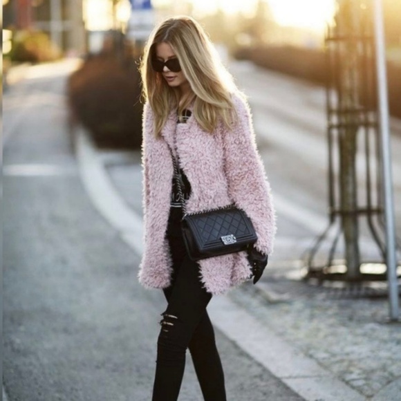 LAST ONE Super Soft Teddy Bear Jacket - Blush Pink - Picture 2 of 6